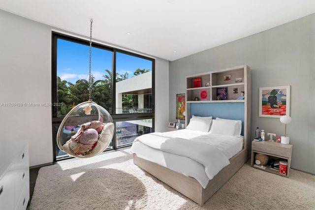 4780 SW 86th Ter, Miami, FL 33143