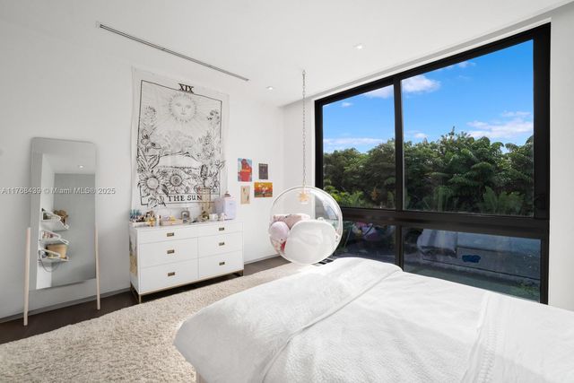 4780 SW 86th Ter, Miami, FL 33143