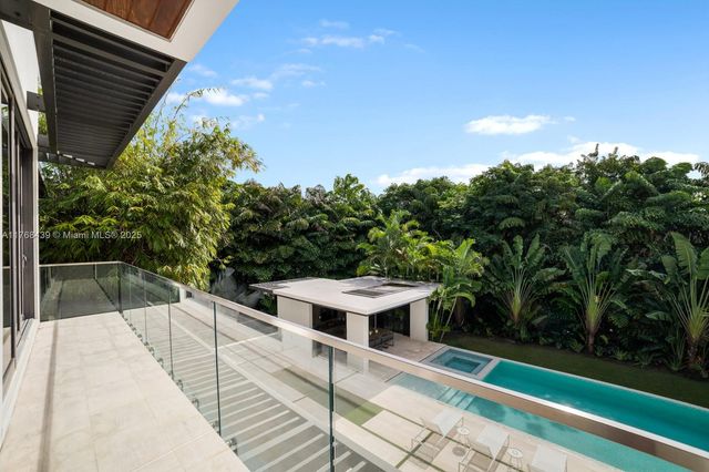 4780 SW 86th Ter, Miami, FL 33143