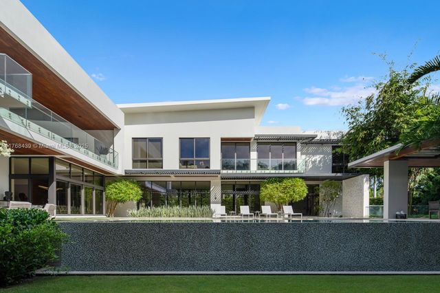 4780 SW 86th Ter, Miami, FL 33143