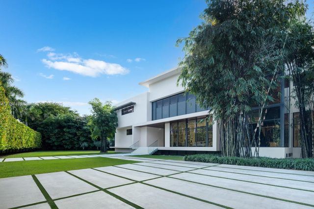 4780 SW 86th Ter, Miami, FL 33143