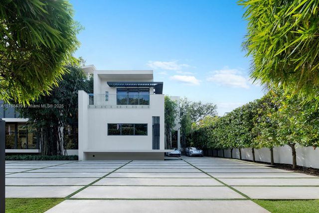 4780 SW 86th Ter, Miami, FL 33143