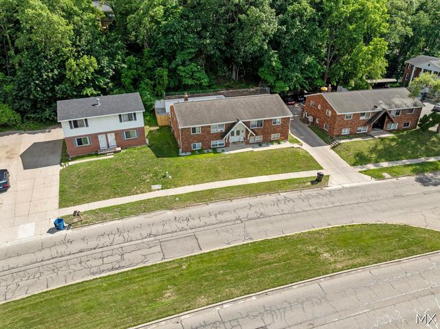 1860 Prairie Parkway, Wyoming, MI 49519