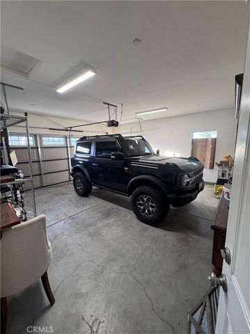 11843 Ivy, Hesperia, CA 92345