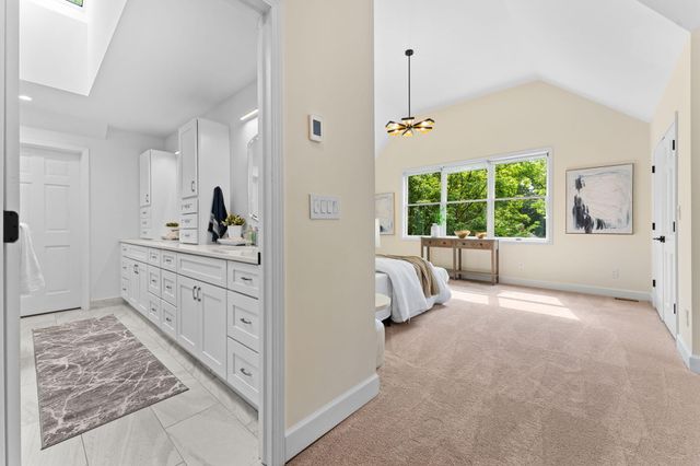 709 N 5th Avenue, Ann Arbor, MI 48104
