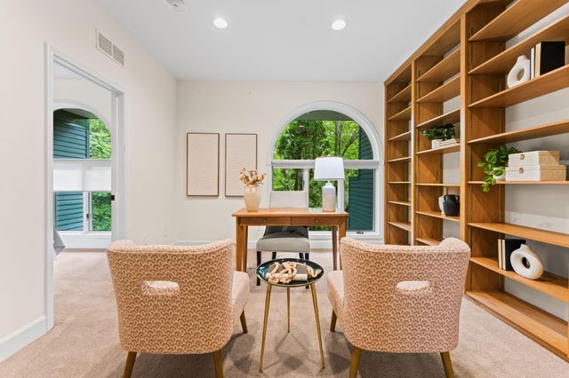 709 N 5th Avenue, Ann Arbor, MI 48104
