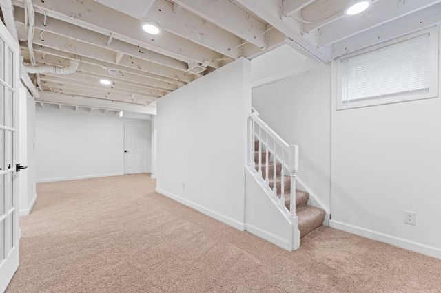 709 N 5th Avenue, Ann Arbor, MI 48104