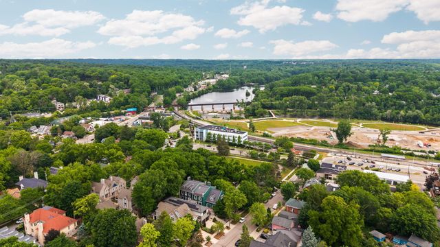 709 N 5th Avenue, Ann Arbor, MI 48104