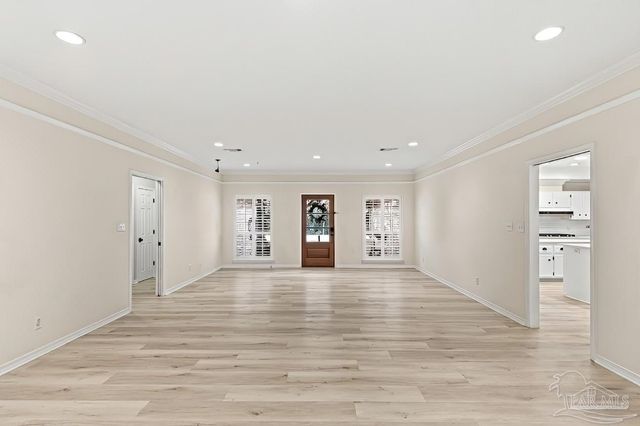 2437 W Bayshore Rd, Gulf Breeze, FL 32563