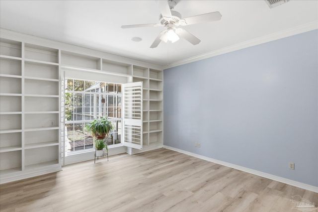 2437 W Bayshore Rd, Gulf Breeze, FL 32563