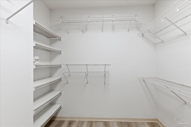 2437 W Bayshore Rd, Gulf Breeze, FL 32563