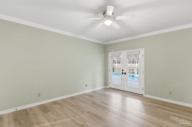 2437 W Bayshore Rd, Gulf Breeze, FL 32563