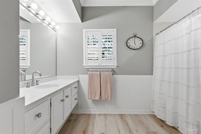 2437 W Bayshore Rd, Gulf Breeze, FL 32563