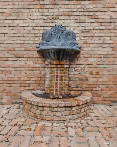 2437 W Bayshore Rd, Gulf Breeze, FL 32563