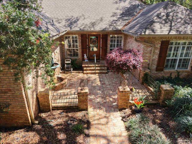 2437 W Bayshore Rd, Gulf Breeze, FL 32563