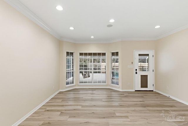 2437 W Bayshore Rd, Gulf Breeze, FL 32563