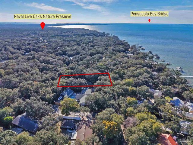 2437 W Bayshore Rd, Gulf Breeze, FL 32563