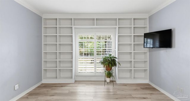 2437 W Bayshore Rd, Gulf Breeze, FL 32563