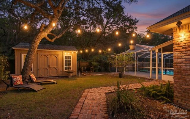 2437 W Bayshore Rd, Gulf Breeze, FL 32563