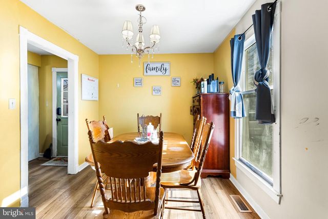 139 WAKEFIELD ST, Montross, VA 22520