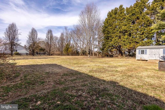 139 WAKEFIELD ST, Montross, VA 22520