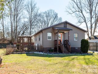 52 SLABWOOD Lane, Flat Rock, NC 28731