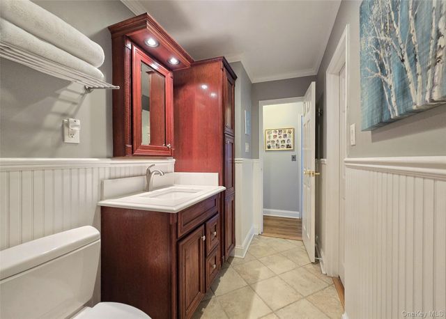 153 Jackson Avenue S, Saint James, NY 11780