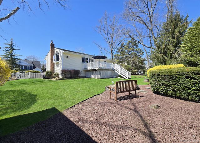 153 Jackson Avenue S, Saint James, NY 11780