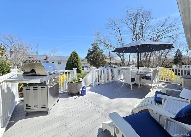 153 Jackson Avenue S, Saint James, NY 11780