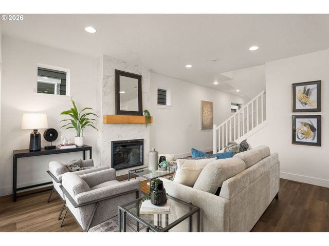 19836 Sw Lou Ln L-22, Beaverton, OR 97007