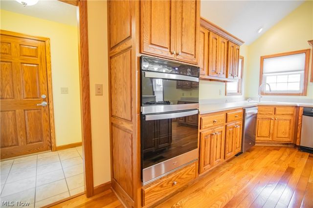 100A 37th Street, Vienna, WV 26105