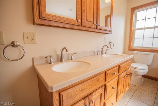 100A 37th Street, Vienna, WV 26105