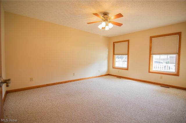 100A 37th Street, Vienna, WV 26105