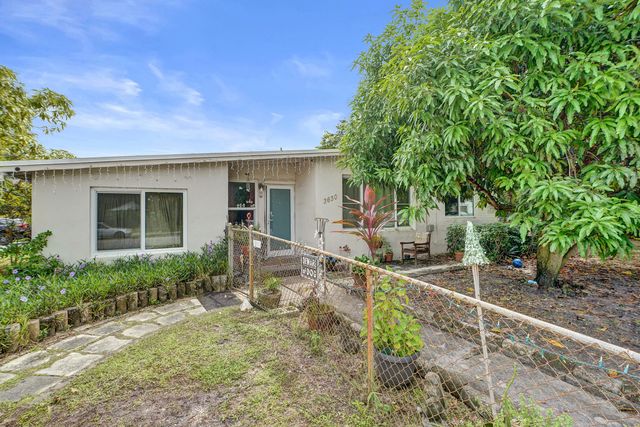3630 SW 40th Street, West Park, FL 33023