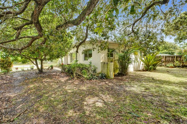 3630 SW 40th Street, West Park, FL 33023