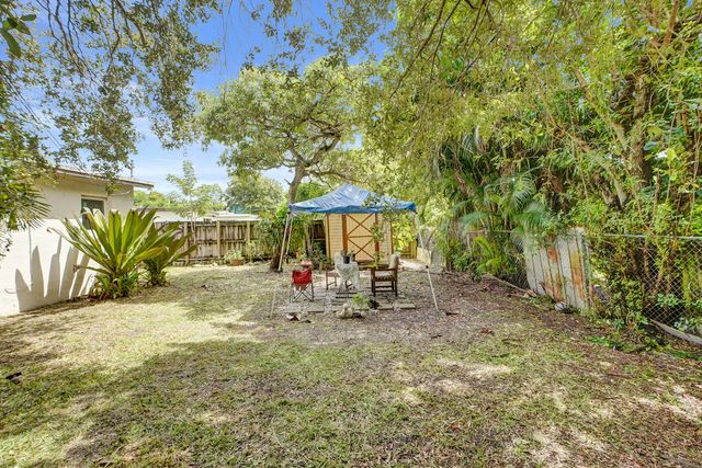 3630 SW 40th Street, West Park, FL 33023