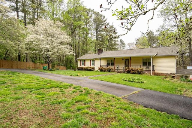 465-A Dobbs Road B, Woodstock, GA 30188