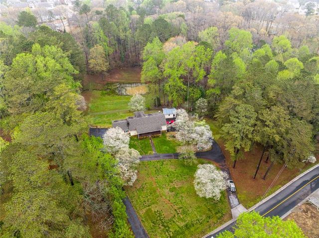 465-A Dobbs Road B, Woodstock, GA 30188