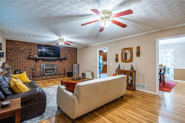 465-A Dobbs Road B, Woodstock, GA 30188