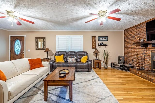 465-A Dobbs Road B, Woodstock, GA 30188