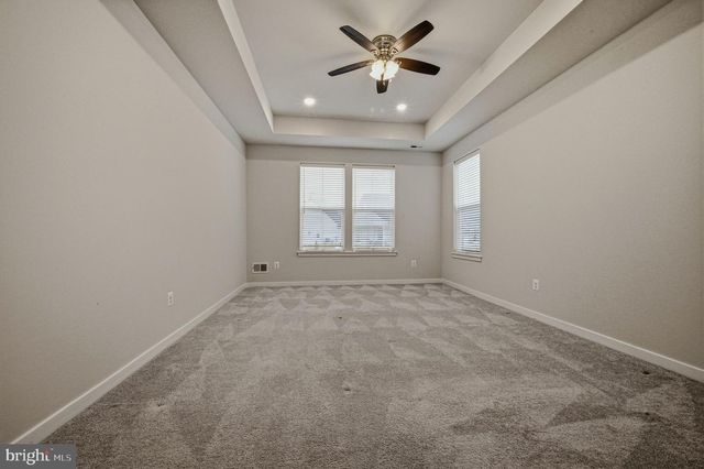 676 MAYFIELD FALLS DR, Newark, DE 19702