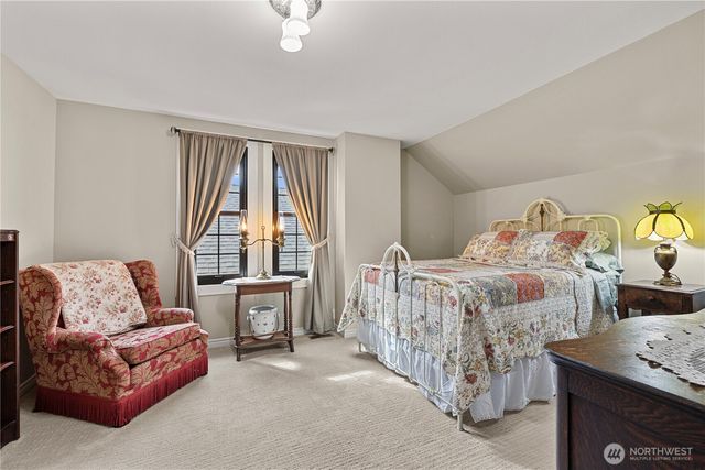 1720 Van Wyck Road, Bellingham, WA 98226