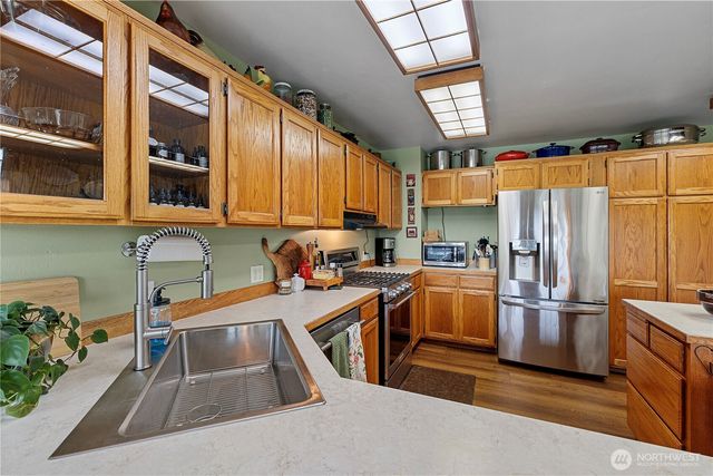 1720 Van Wyck Road, Bellingham, WA 98226