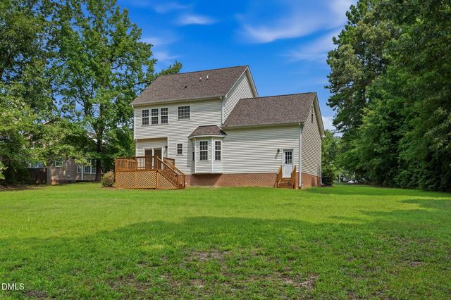 30 Fern Court, Louisburg, NC 27549