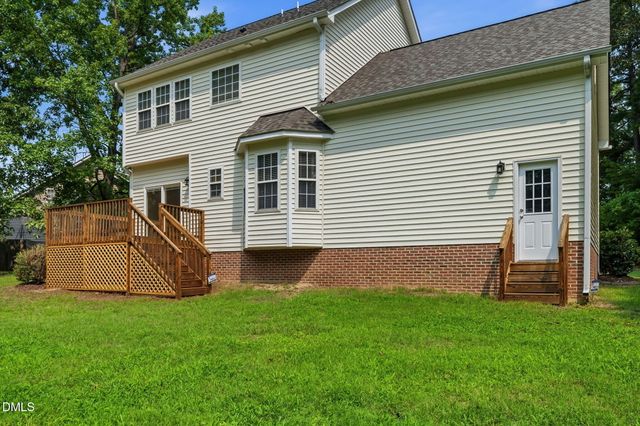 30 Fern Court, Louisburg, NC 27549