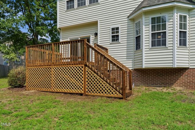 30 Fern Court, Louisburg, NC 27549