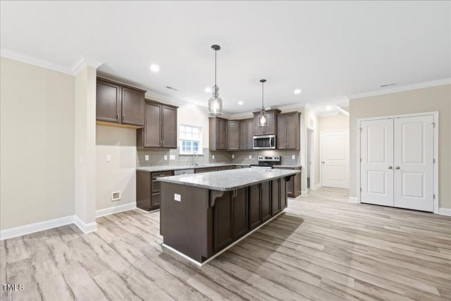 1987 Meadowview Drive, Graham, NC 27253