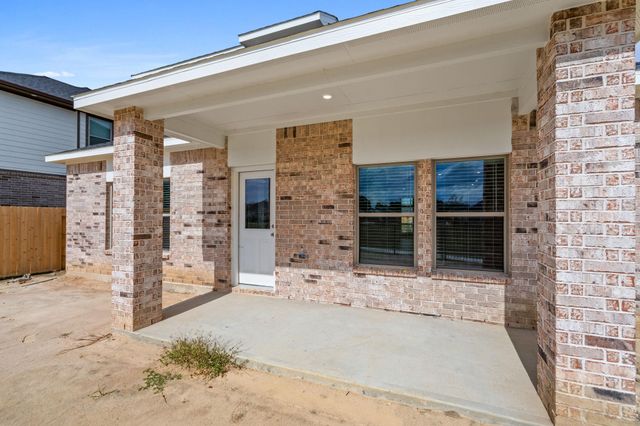 235 Bay Laurel Court, Alvin, TX 77511