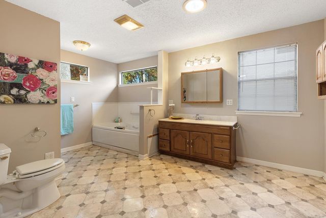 7714 Standish Road, Little Rock, AR 72204