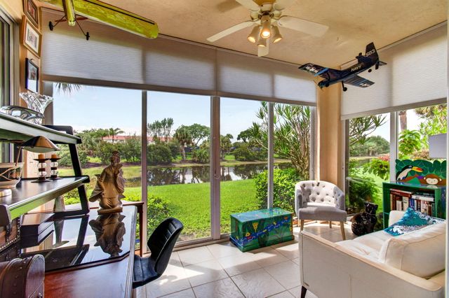 12418 Crystal Pointe Drive 102, Boynton Beach, FL 33437